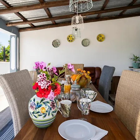 Hébergement de vacances Casa D'nossa, Casa Tradicional E Moderna, Vista 360º, Piscina De Agua Salgada