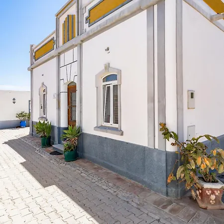 Casa D'nossa, Casa Tradicional E Moderna, Vista 360º, Piscina De Agua Salgada بيت للعطل *